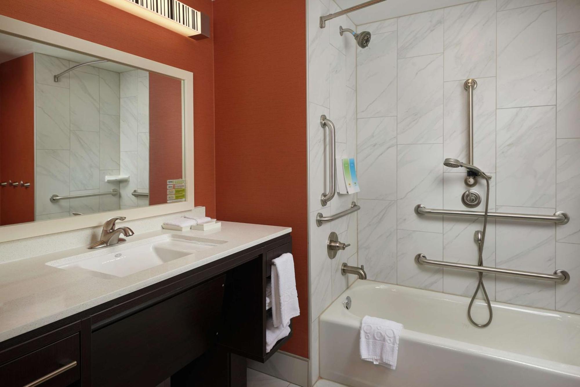 Home2 Suites By Hilton Muskogee Exterior photo